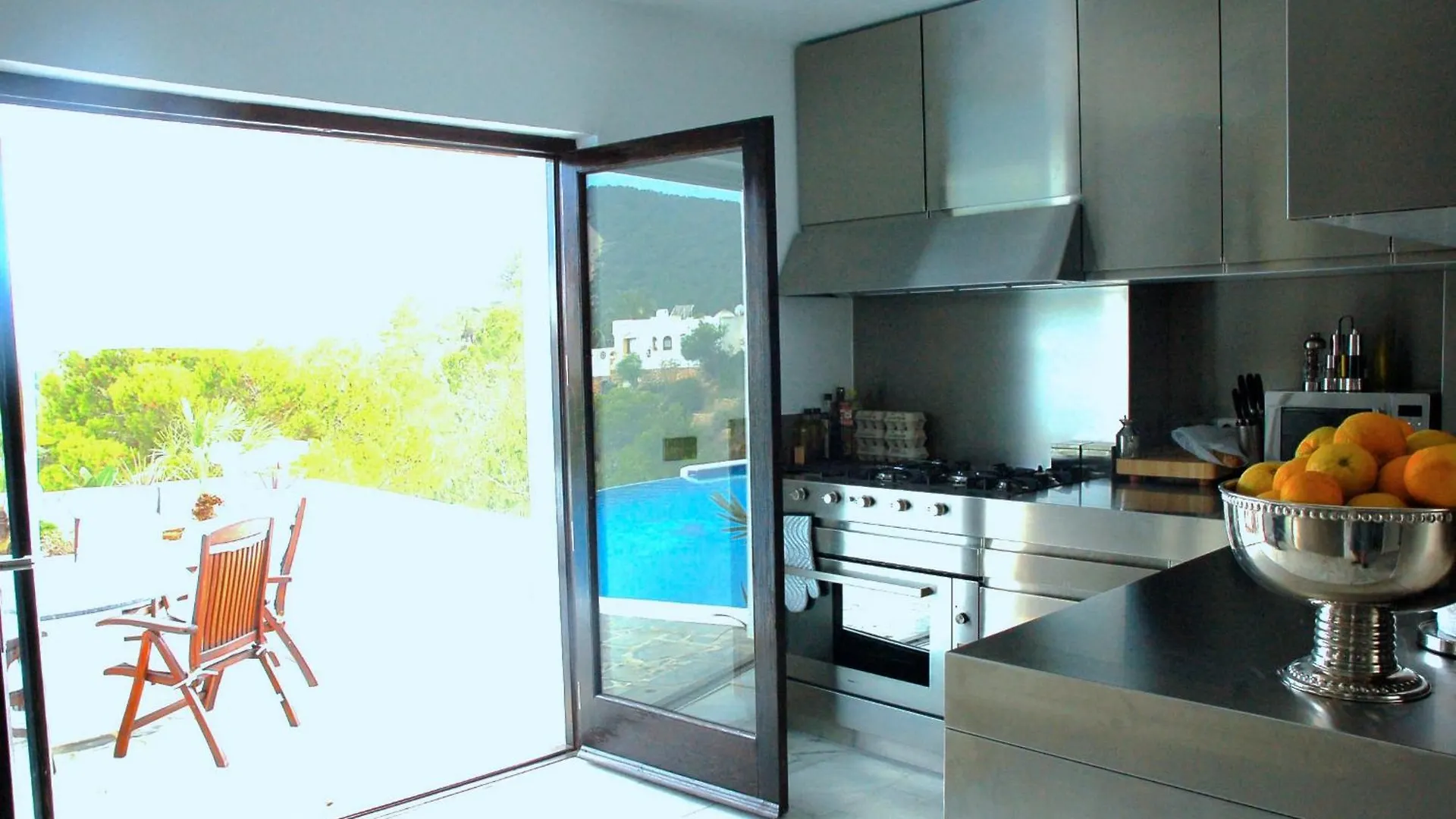 Villa Rica Beach Ibiza città
